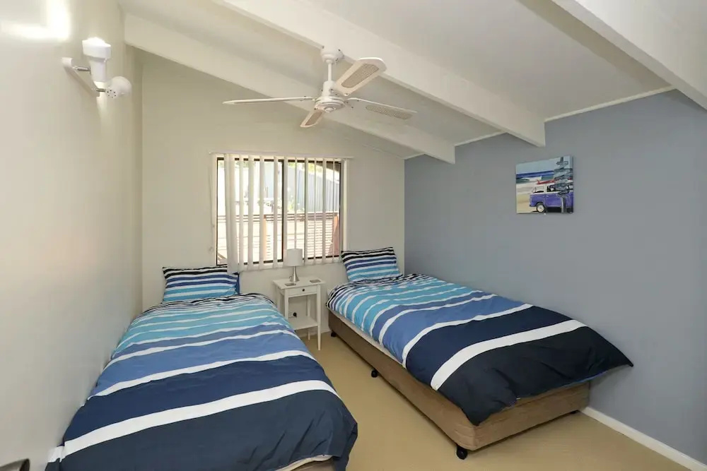 Pet Friendly Lentara St 26 - Fingal Bay