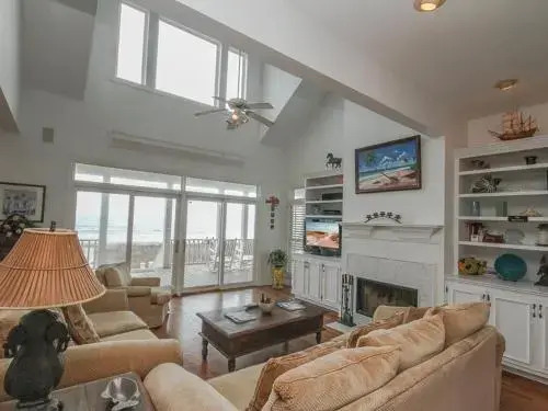 Ocean Boulevard 802