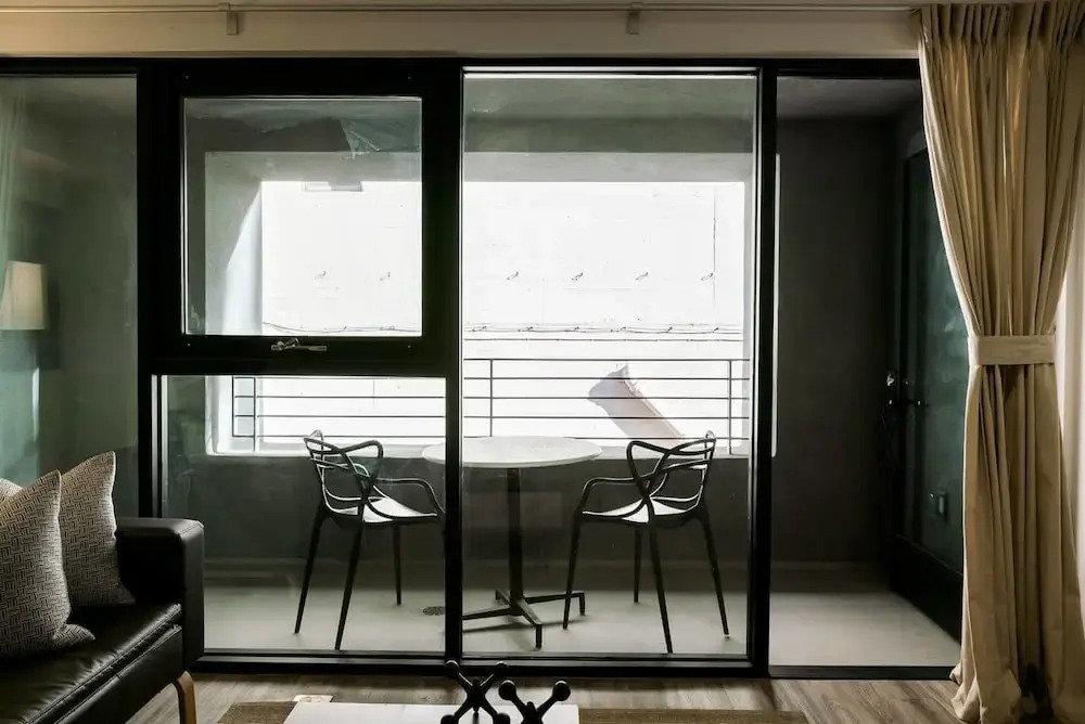 Amazing Spacious 2-Bd / 2-Bath Apartment In Dtla
