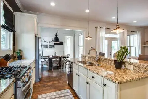 3Br High End 12South Home by RedAwning