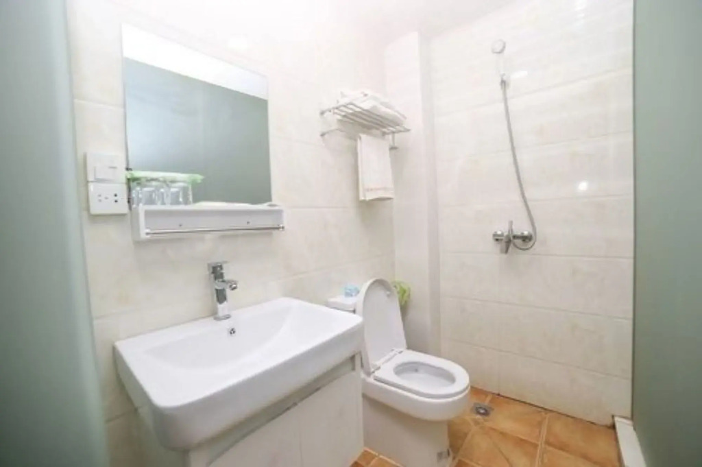 Airport Xincheng Yixin Business Hotel