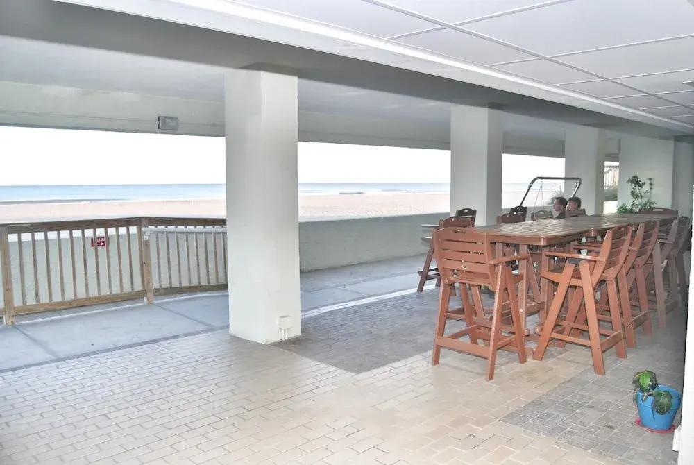 Sands Beach Club 318 - 2 Br Condo