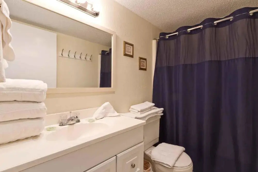 Bahia Mar Condominium 821