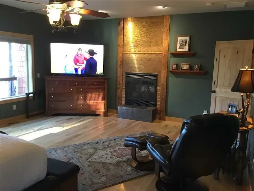 Blue Lake Ranch Retreat - 3 Br Home