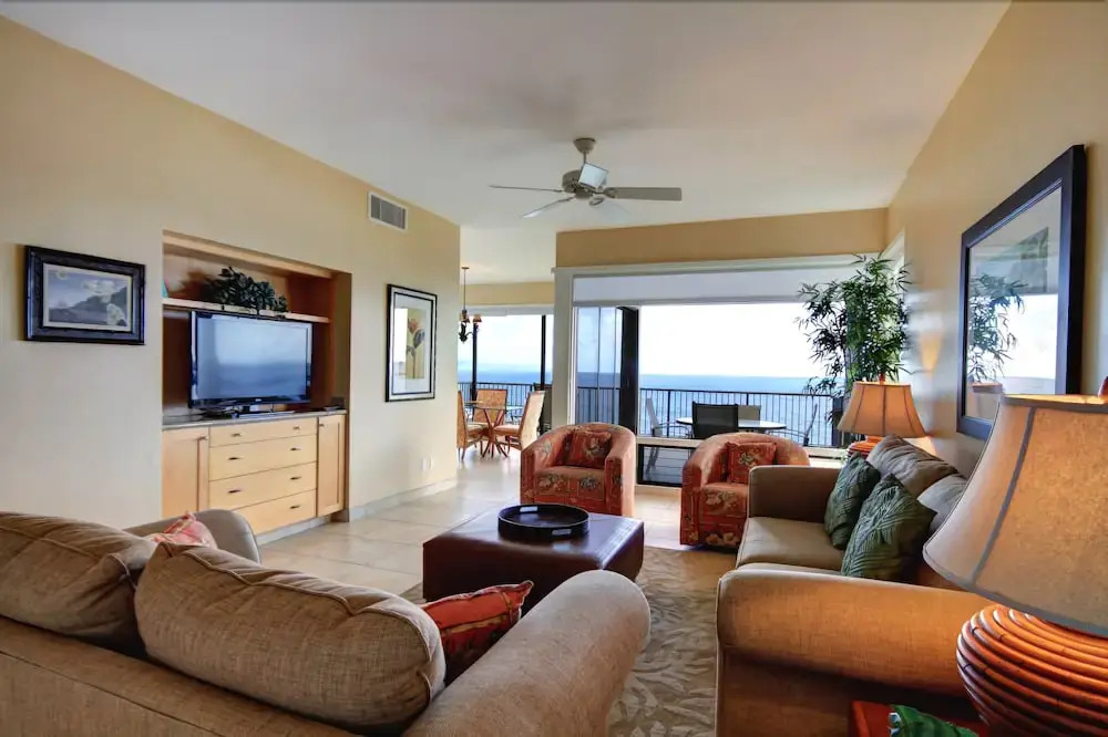 Bay Villa 21G Gold Beach Front by RedAwning