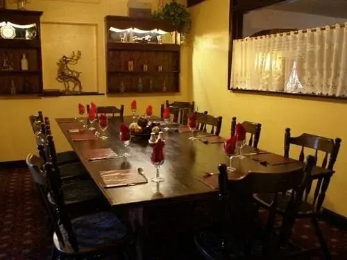 The Steer Inn