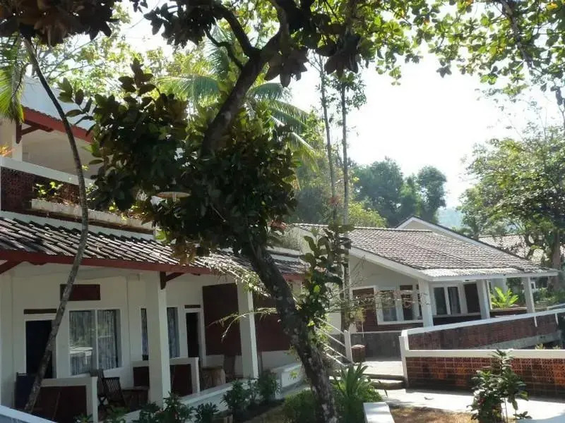 Bunga Ayu Seaside Resort