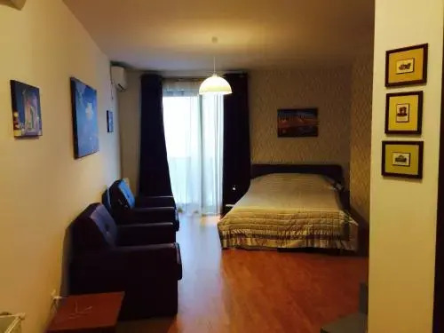 Cosmo Plaza Home
