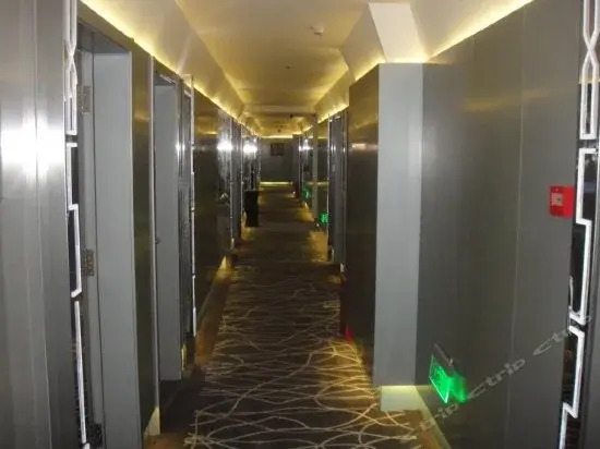 Zhengzhou Zijun Fashion Hotel