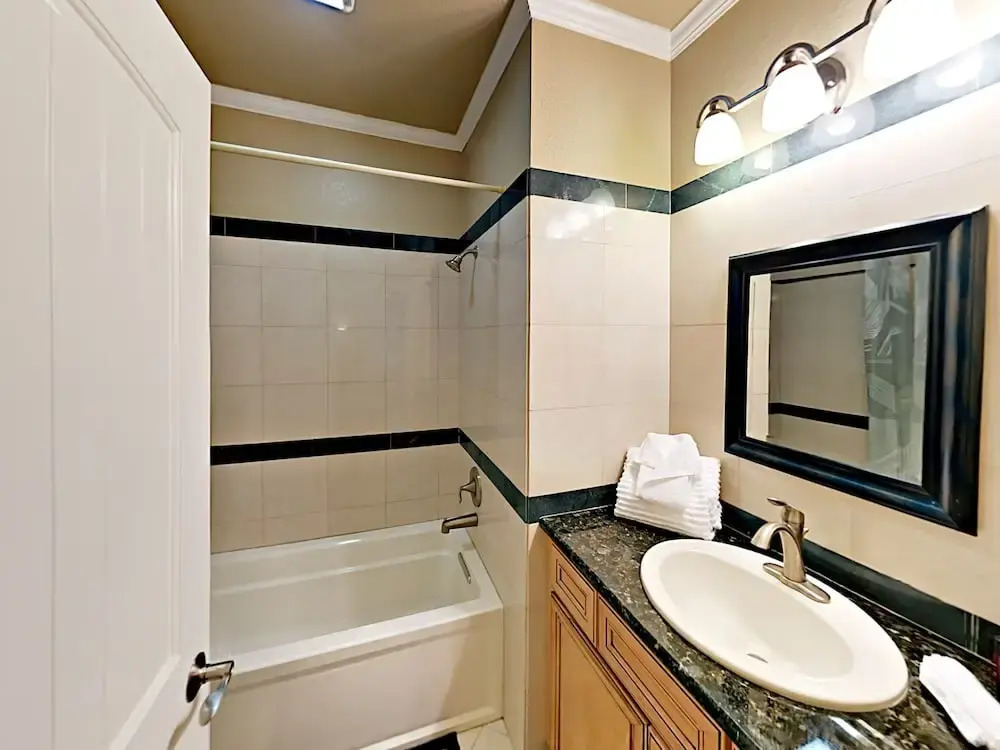 1207 Tomahawk Ln - 4 Br Home