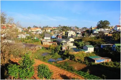 Hobbit Village Da Lat