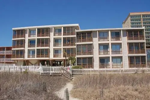 Crescent Beach Villas, unit 101 - 2 Br Condo