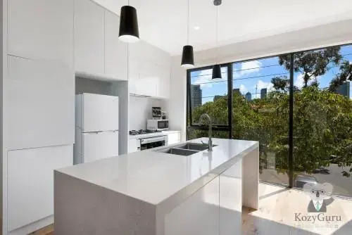 Port Melbourne 3 Level Townhouse 3bed3bath Family Style Vpm085