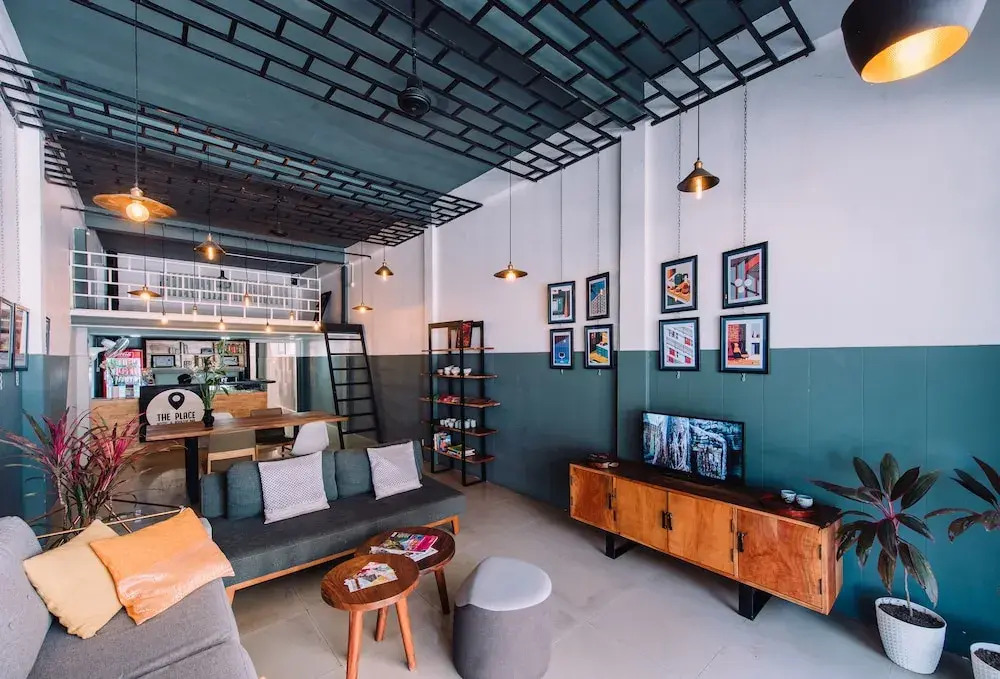 THE PLACE Hostel Battambang