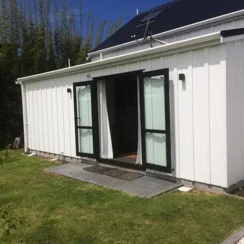 Cottage At 95a