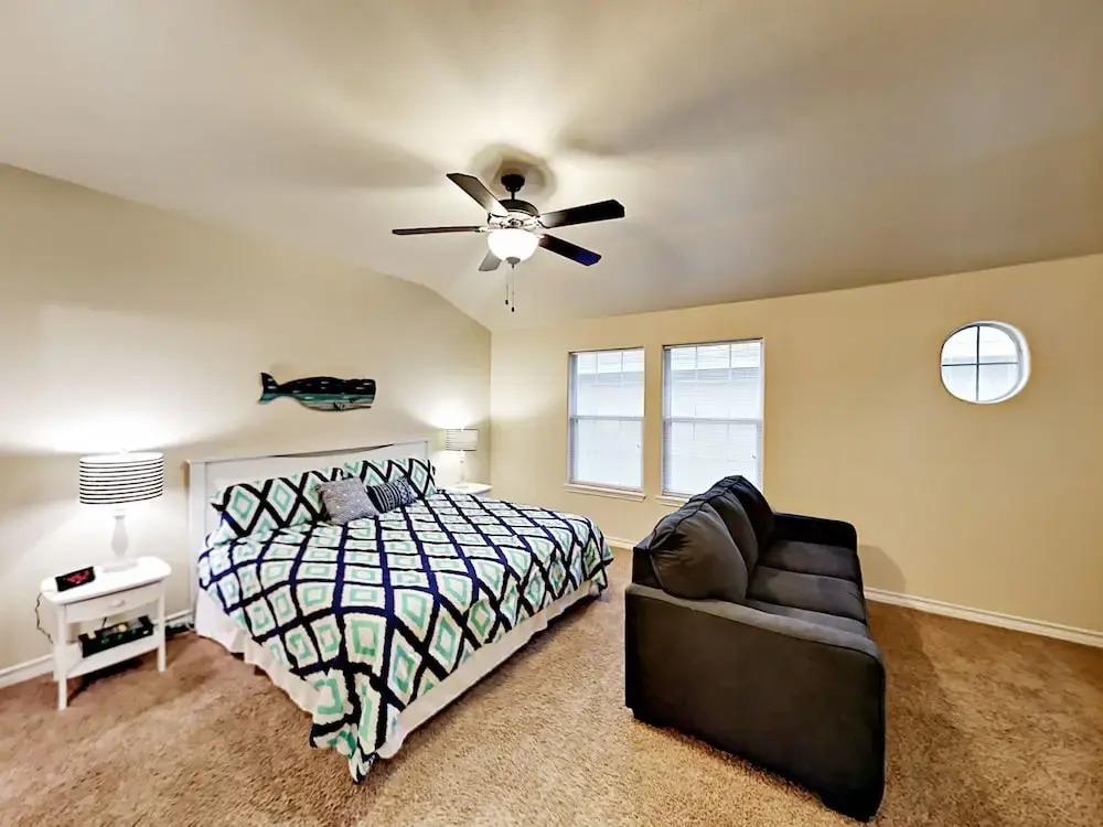 Prime Location #304 - 3 Br Townhouse
