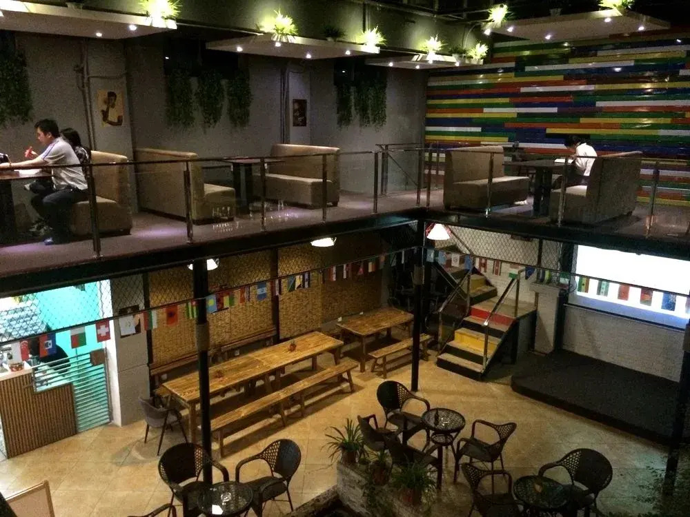 Rainbow Youth Inn (Xi'an Bell and Drum Tower City Wall branch)