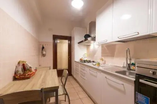 Aura Holiday House