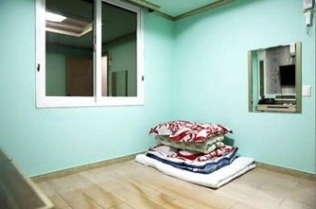 Moiri Guesthouse - Hostel