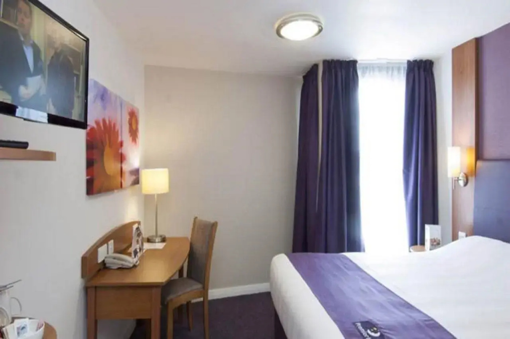 Premier Inn Livingston - Bathgate