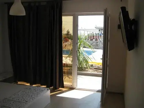 Oneiro Resort