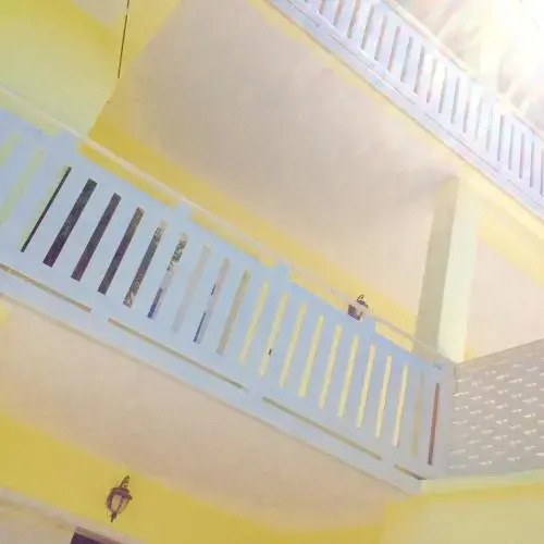 Amberyellowbnb