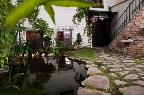 Sweet Home
