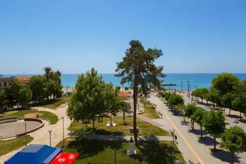Le Monde SeaView Suites