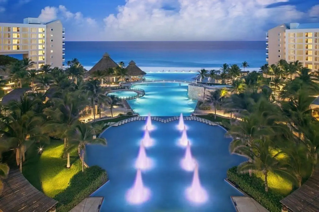 Luxury Hideaway Cancun