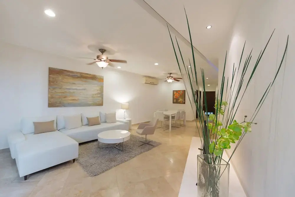 Charming 2BR Condo in quiet surroundings by Happy Address