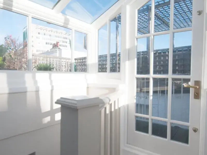 Veeve  Edge St 3 Bed With Large Roof Terrace Notting Hill Kensington