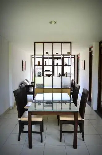 BatuBulan Indah