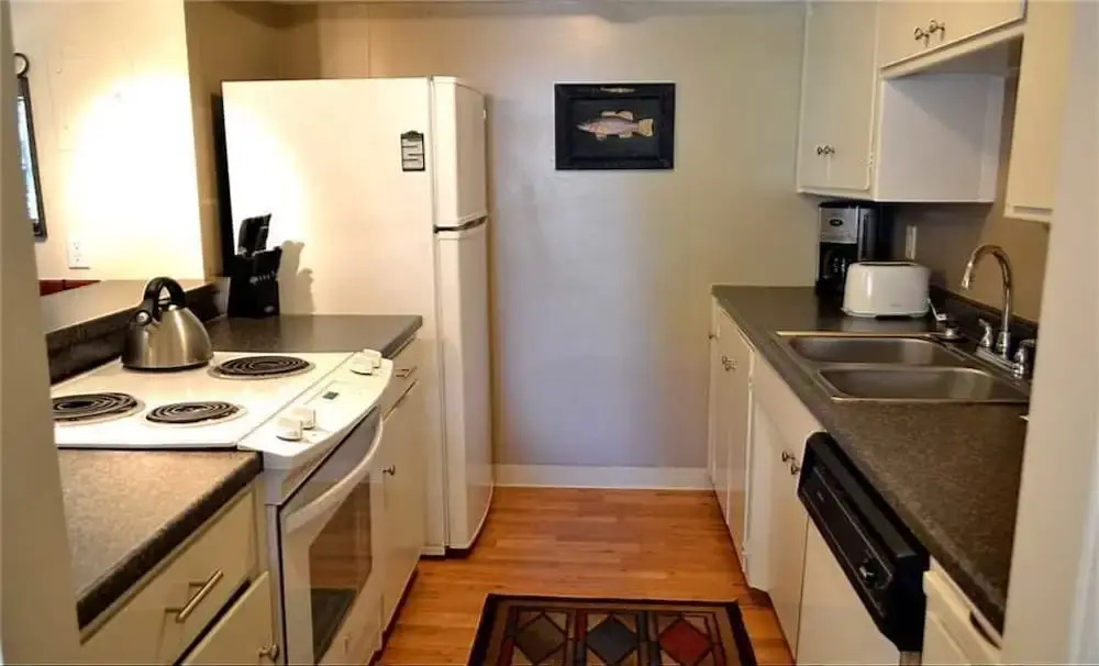 1171 A Herbert - 3 Br Condo