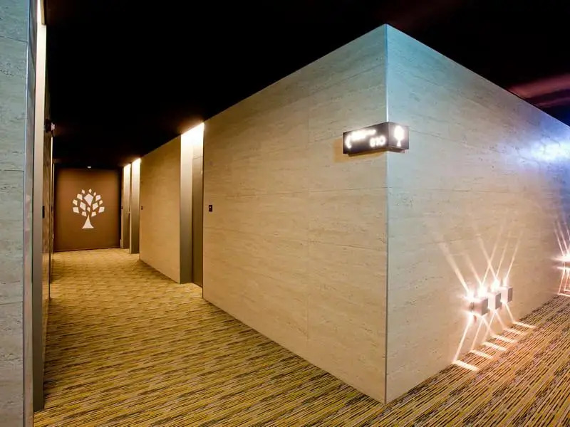 La Tree Hotel