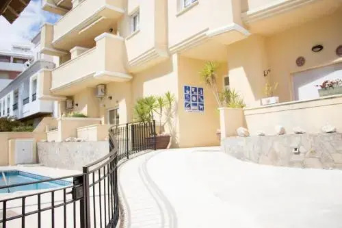 Tritón NS Apartments