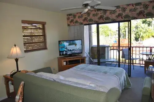 Park Shore Resort by Mike Z Rentals