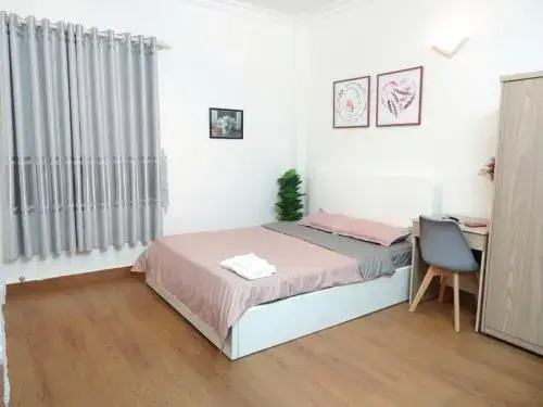 Sakura House