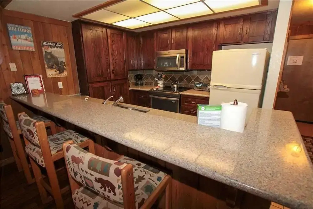 Mountainback 105 Loft Den