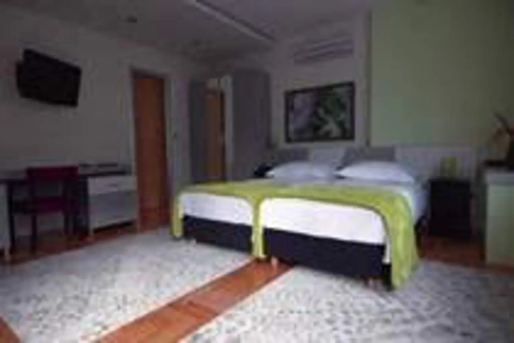ZigZag Apartments  Rooms