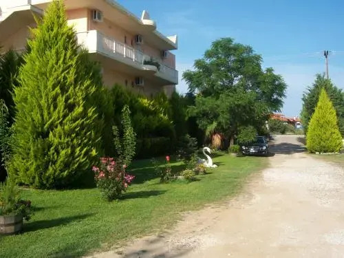 Vamvini Hotel