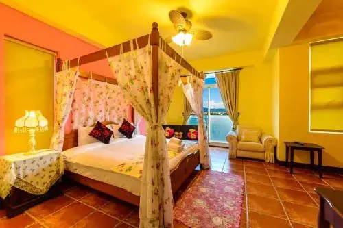 Sunnyday B & B
