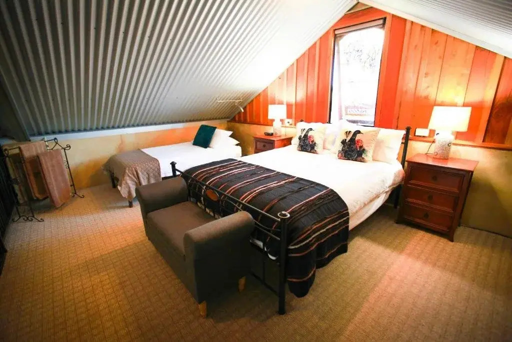 Outback Cellar & Country Cottage
