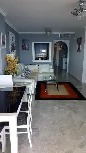 Costa Quebrada Residencial 1