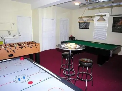 Villa 7730 Comrow Windsor Hills