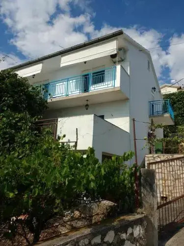 Apartments Mira