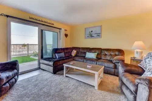 Starboard Light 7 by Distinctive Beach Rentals