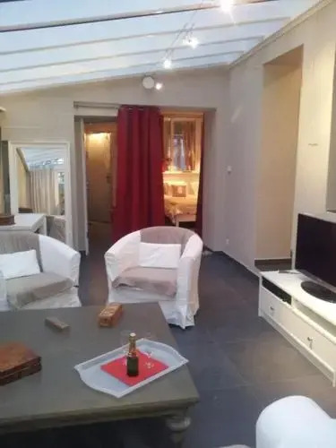The Guest House II