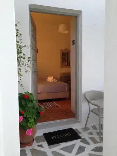 Odysseas Rooms & Studios