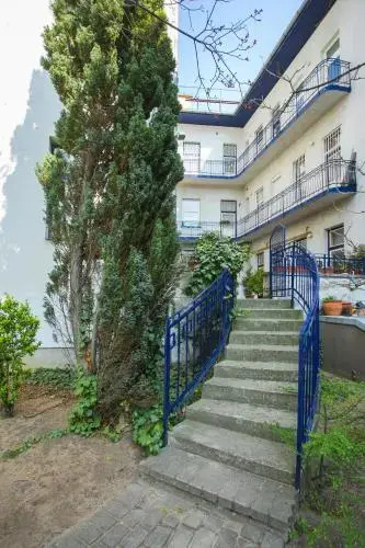 Corvin Residence