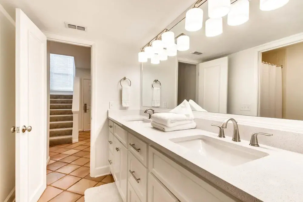 Wimbledon Court 1-D 2 Bedrooms 2 Bathrooms Condo